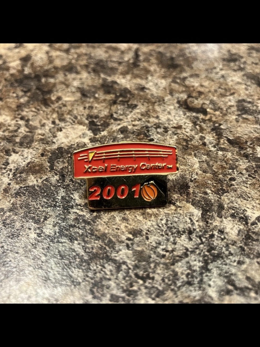 Xcel Energy Center Logo Pin 2001 NCAA Basketball Pin Minnesota
